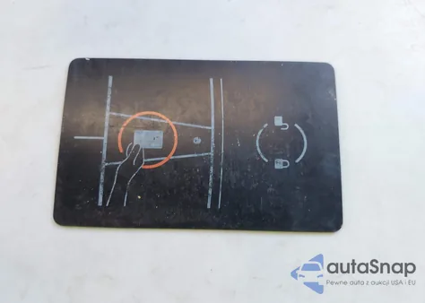 2022 Tesla Model Y Long Range Dual Motor All-Wheel Drive z USA, uszkodzony, nr VIN 7SAYGDEE8NA012383